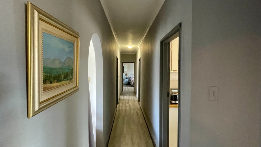 4 Bedroom Property for Sale in Dobson Western Cape